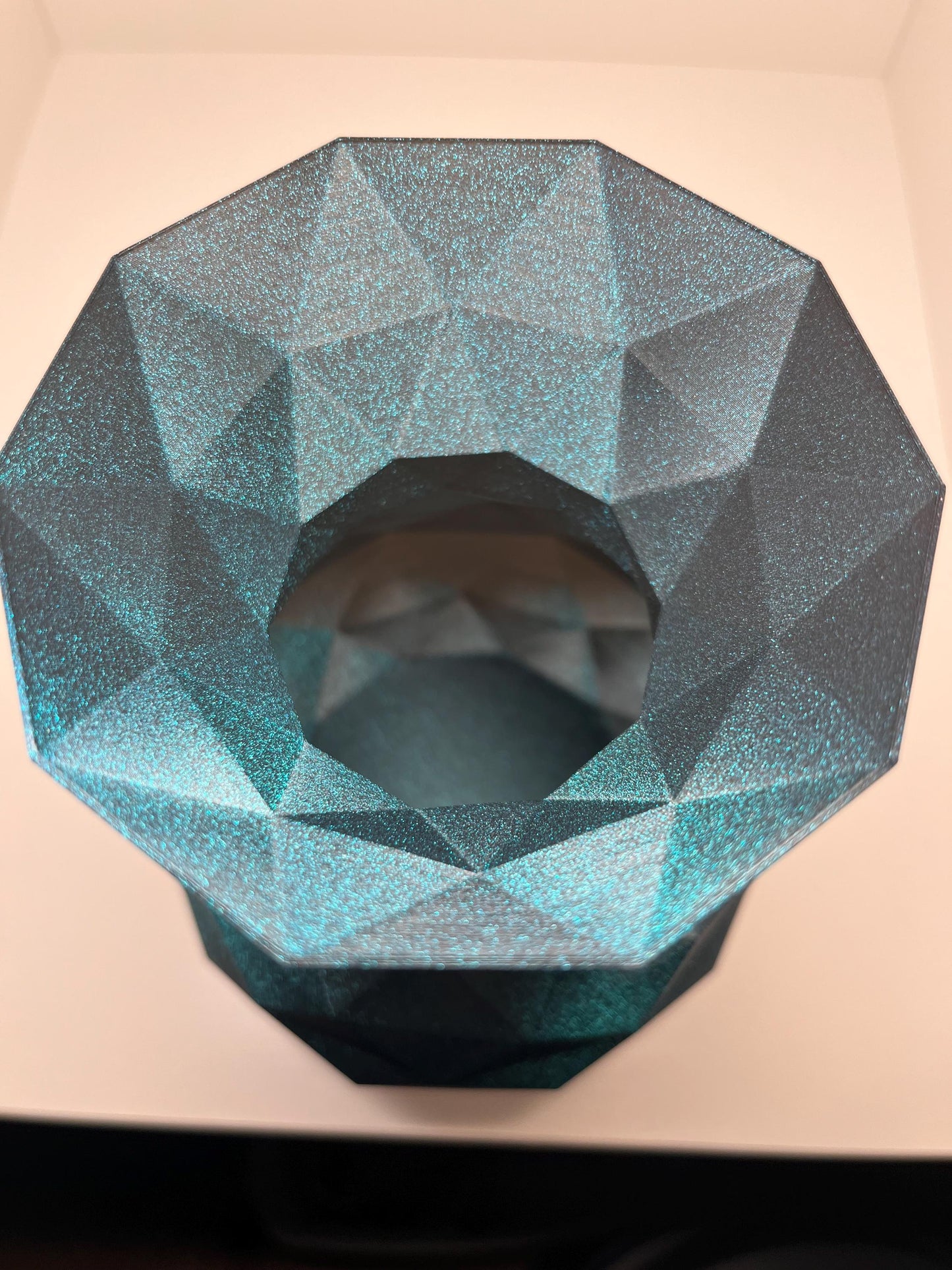Polygon Vase STL File - 3D Printable Modern Geometric Design for Home Decor