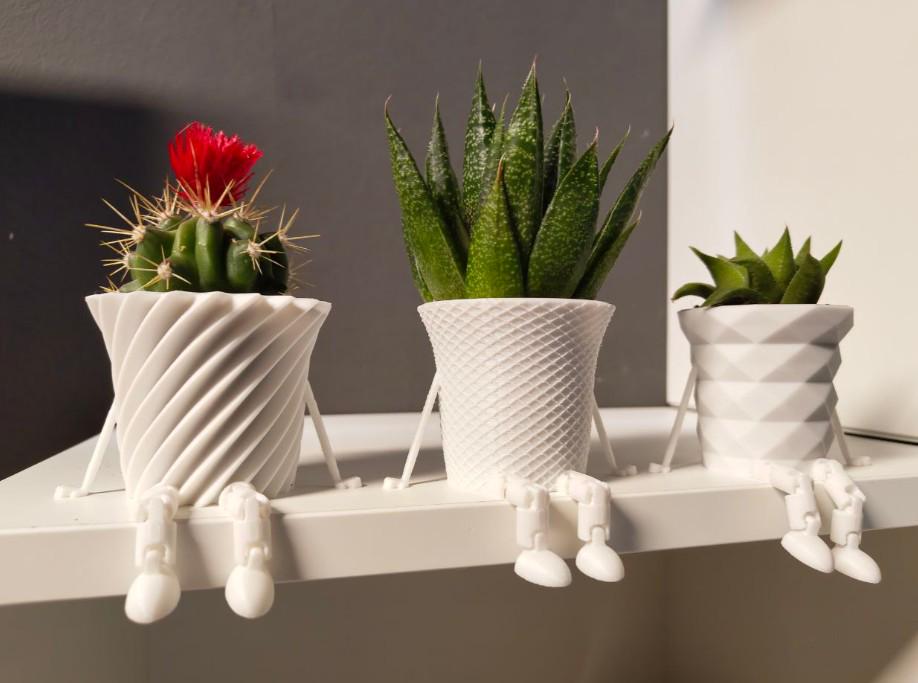 3er Übertopf Set STL – Sitzende Pflanztöpfe mit flexiblen Beinen, 3D Druckbar ohne Stützen